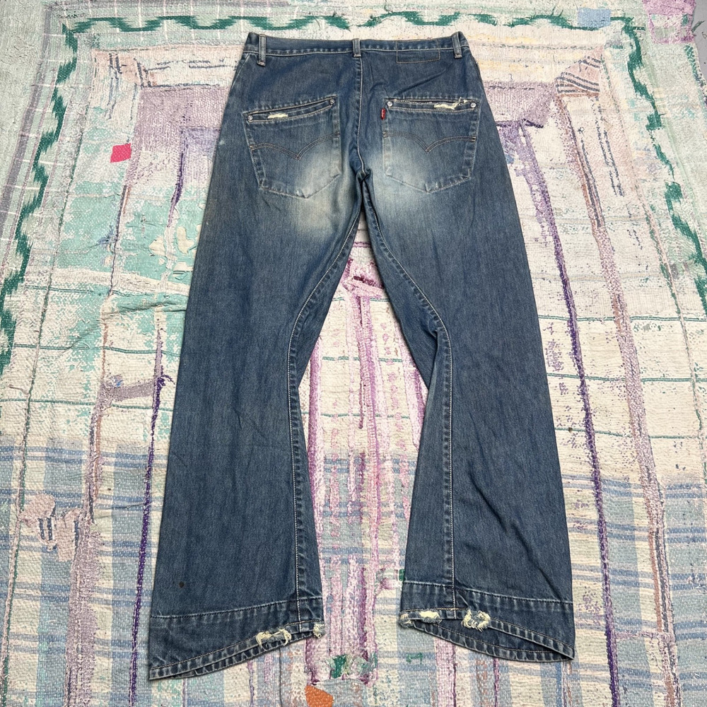 vintage Levis Engineered Jeans Mens Blue dark Wash Straight Twisted Fits 31x28
